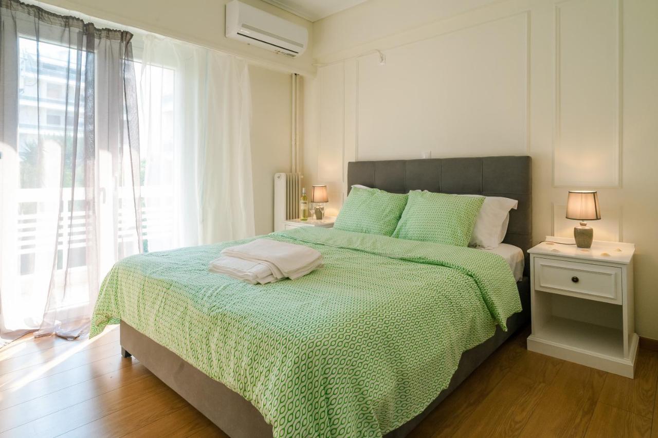 Galaxy Home Charming Apartment In Alimos Атина Екстериор снимка